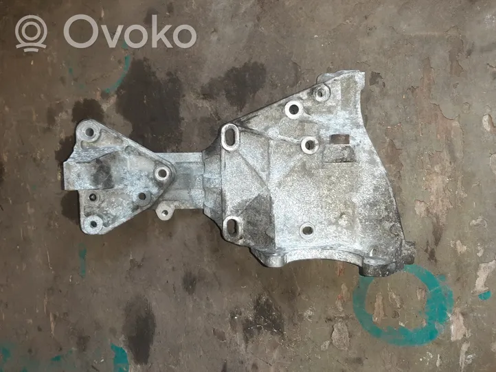 Volvo S60 Generator/alternator bracket 31316673