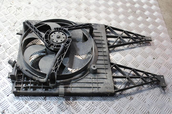 Volkswagen Bora Radiator cooling fan shroud 1j0121207