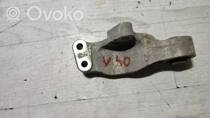 Volvo V40 Łapa / Mocowanie silnika 31430427