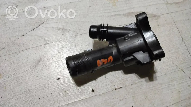 Volvo V40 Boîtier de thermostat / thermostat 31686046