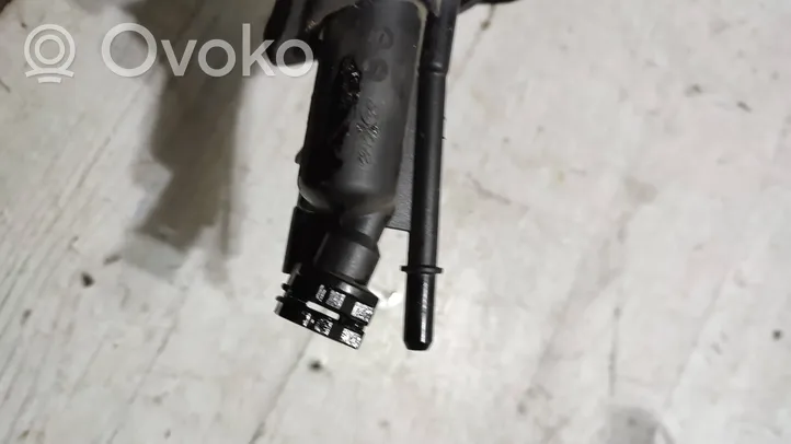 Volvo V40 Kytkimen apusylinteri 