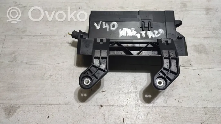 Volvo V40 Module de fusibles AV6T14K131AD