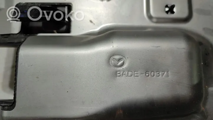 Mazda 2 Rivestimento del piantone del volante BADE60371