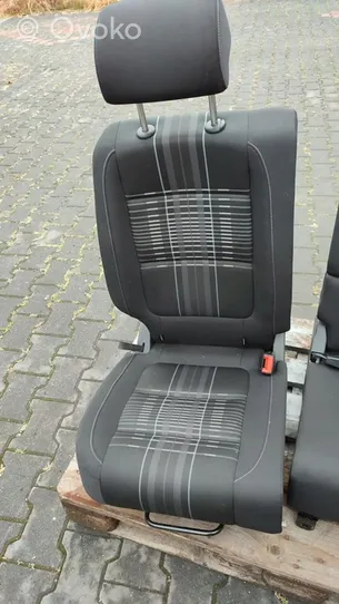 Volkswagen Tiguan Rear seat 