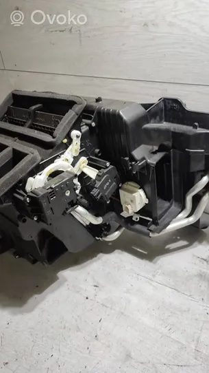 Mazda 3 III Scatola climatizzatore riscaldamento abitacolo assemblata 676314G