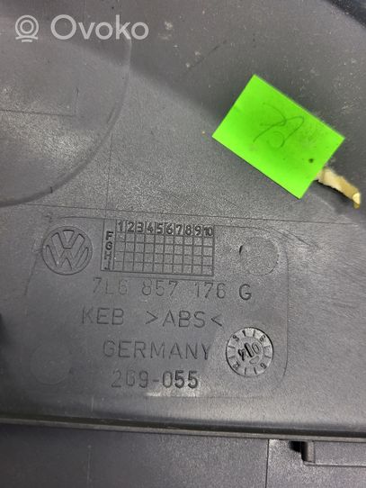 Volkswagen Touareg I Garniture d'extrémité latérale du tableau de bord 7L6857176G