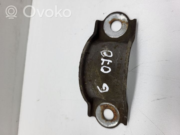 Volkswagen Touareg I Supporto per boccola della barra antirollio, posteriore 7L0511418