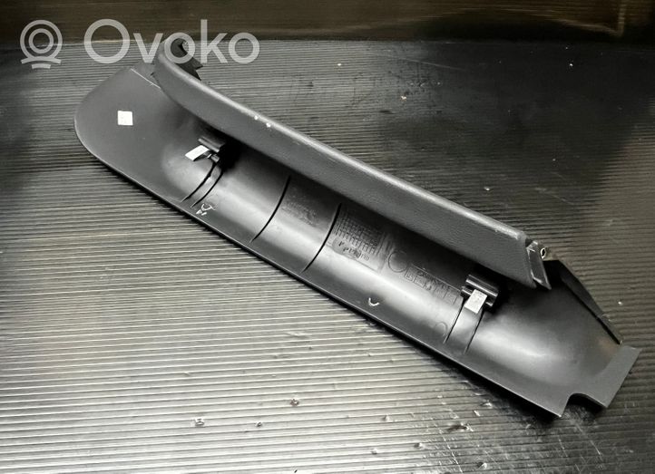 Volkswagen Touareg I Rivestimento pannello inferiore del bagagliaio/baule 7L6867672