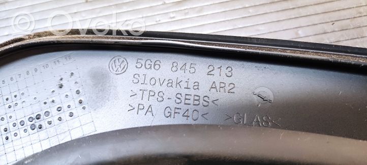 Volkswagen Golf VII Vetro del deflettore posteriore 5G6845213