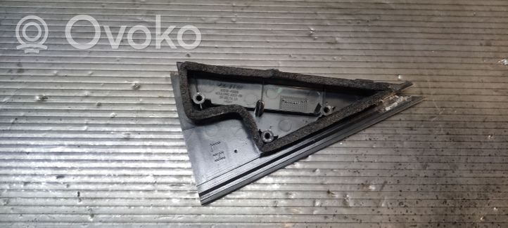 Hyundai i30 Rivestimento modanatura del vetro della portiera posteriore 83830A5000