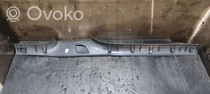 Volkswagen Golf Plus Etuoven kynnyksen suojalista 5M0853372