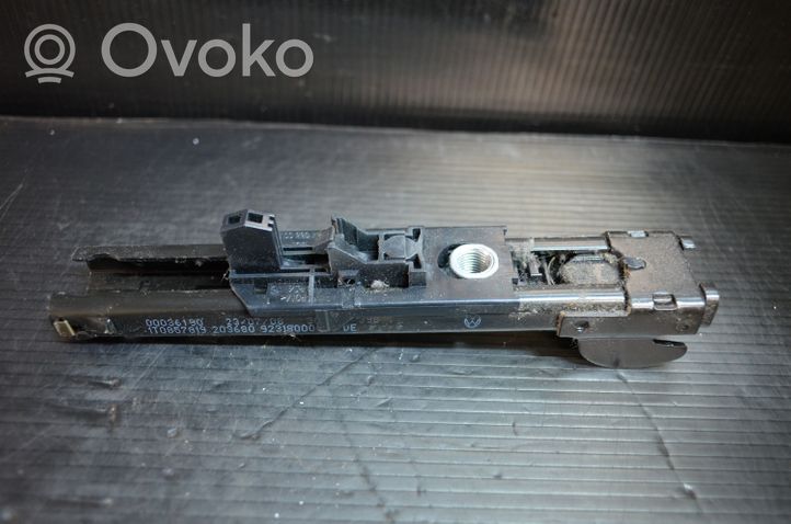 Volkswagen Tiguan Rail de réglage hauteur de ceinture de sécurité 1T0857819