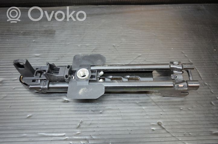 Audi A4 S4 B8 8K Turvavyön säätömoottori 8K0857833