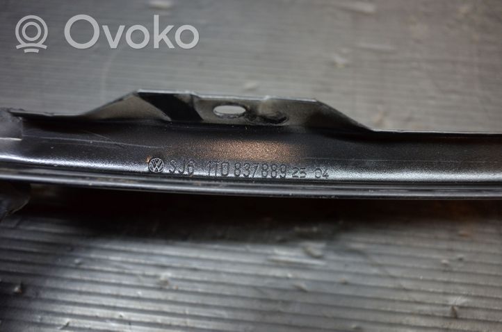 Volkswagen Touran I Rivestimento modanatura del vetro della portiera anteriore 1T0837889