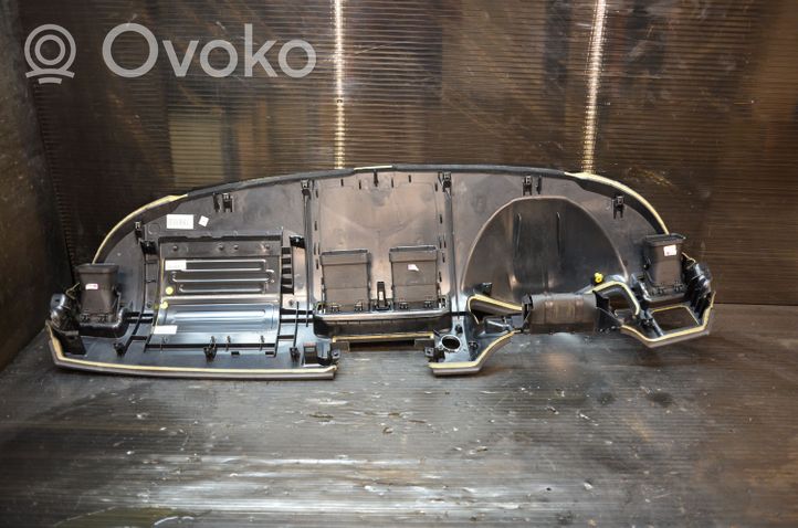 Volvo V50 Deska rozdzielcza 350548165