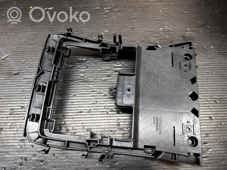 Volvo V50 Światło fotela przedniego 08650585