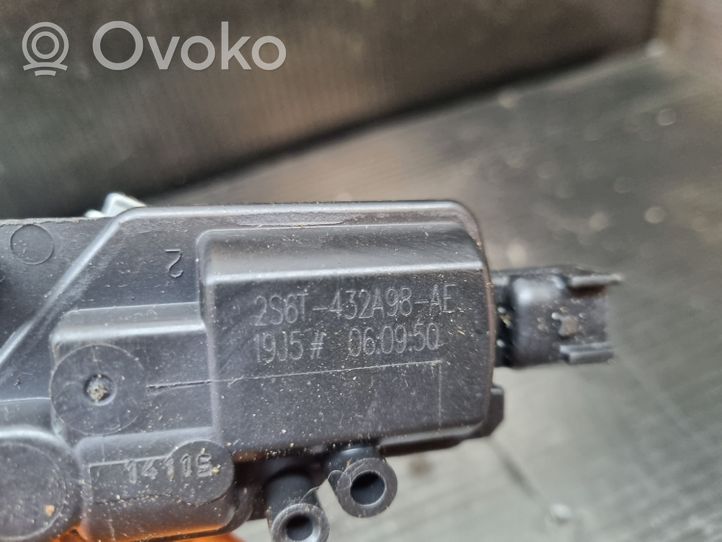 Ford Fiesta Zamek klapy tylnej / bagażnika 432A98