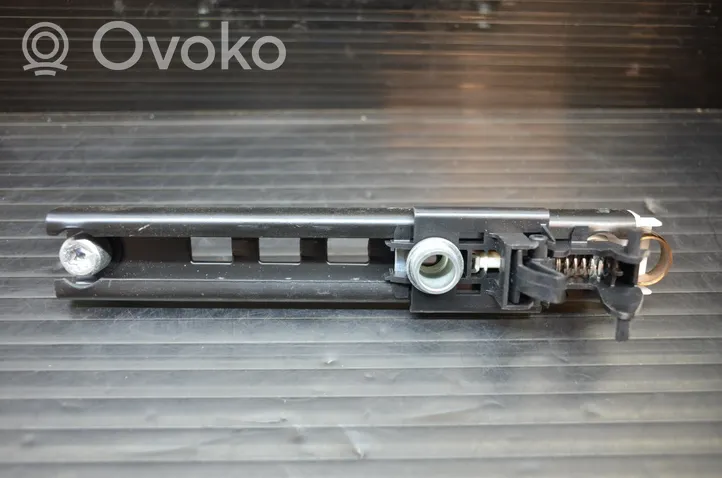 Opel Zafira B Rail de réglage hauteur de ceinture de sécurité 13193568