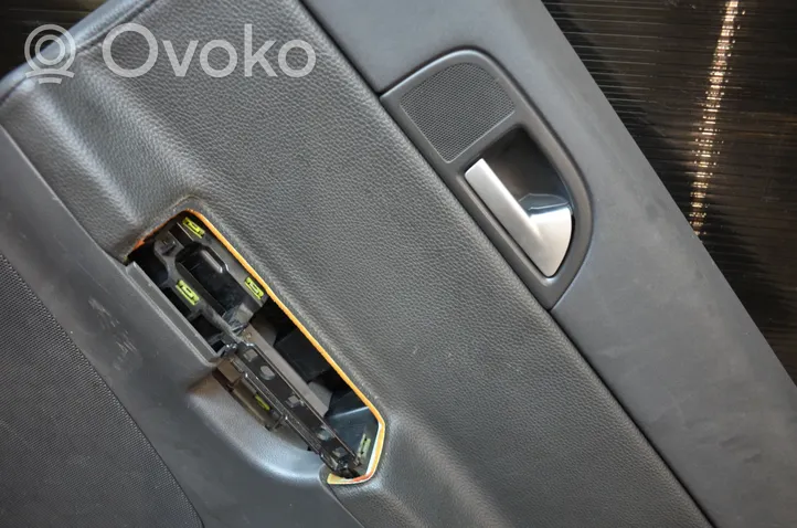 Volvo V50 Apmušimas galinių durų (obšifke) 