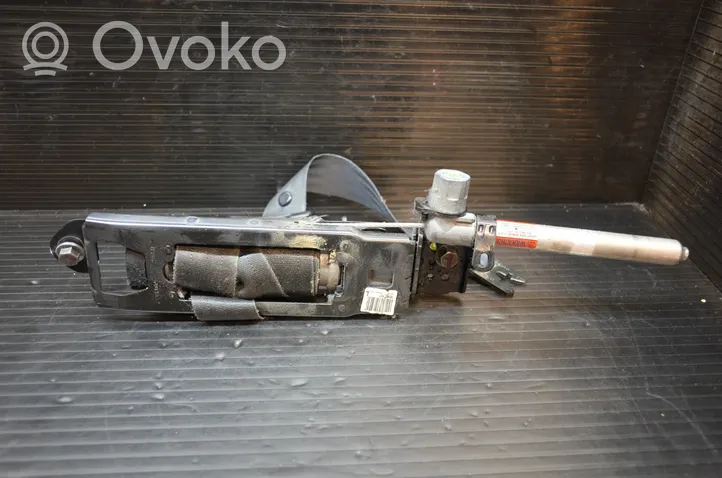 Volvo V50 Front seatbelt 