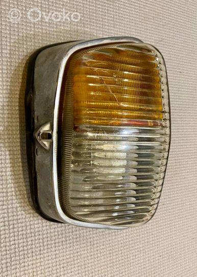 Mercedes-Benz 190 230 W110 W111 Frontblinker 