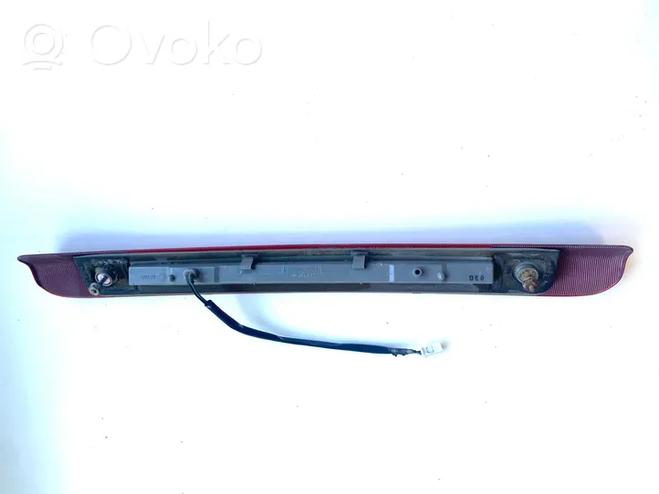 Toyota Land Cruiser (J100) Trzecie światło stop 8157060060