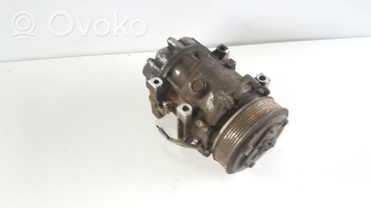 Volvo S40 Ilmastointilaitteen kompressorin pumppu (A/C) SD7V16