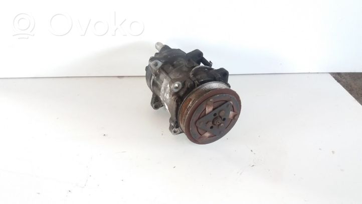 Citroen C8 Compresseur de climatisation SD7V16