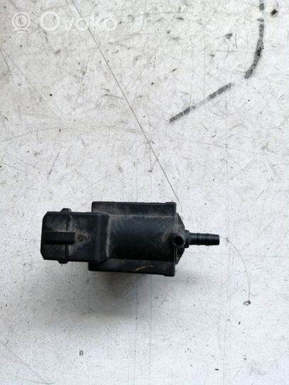 Audi A3 S3 A3 Sportback 8P Vacuum valve 037906283A