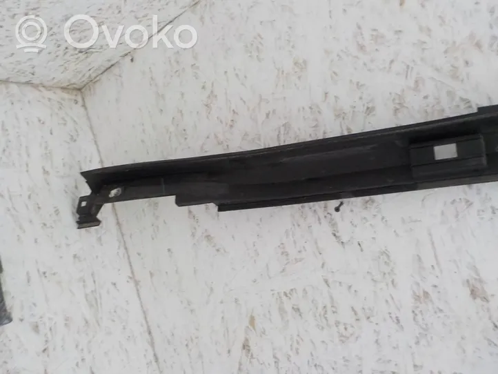 Subaru Forester SK Rivestimento del sottoporta delle minigonne laterali 