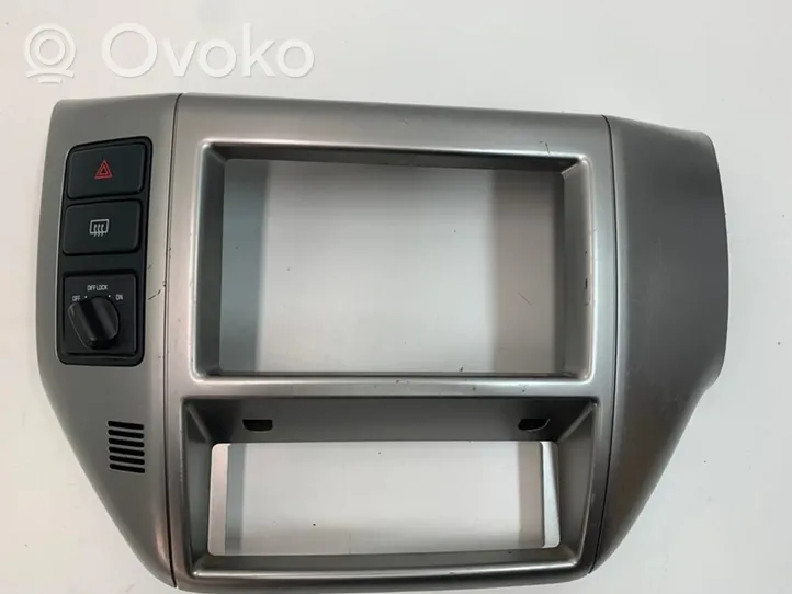 Nissan Patrol Y61 Radio/CD/DVD/GPS-pääyksikkö 68260VD300