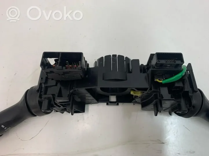 Toyota Verso Multifunkcinis valdymo jungtukas/ rankenėlė 17F373