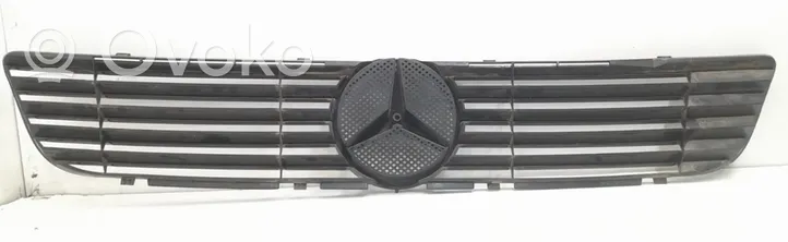 Mercedes-Benz Vito Viano W638 Kühlergrill A6388880023