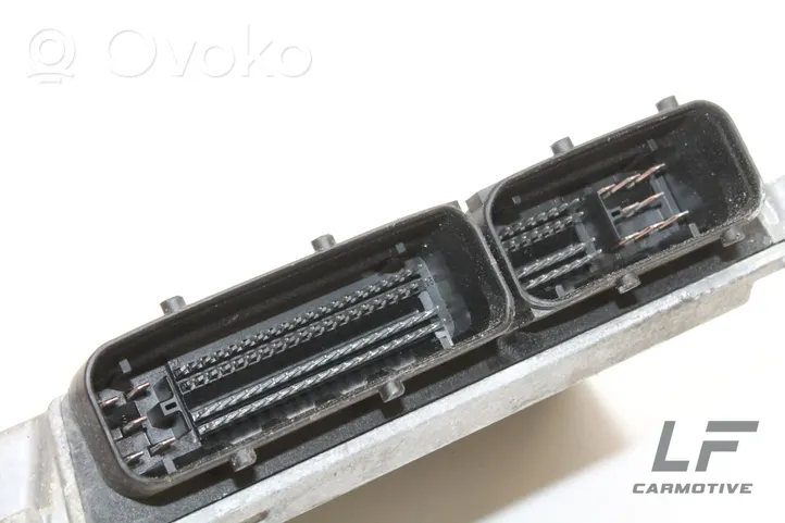 Skoda Fabia Mk1 (6Y) Calculateur moteur ECU 03E906033AN