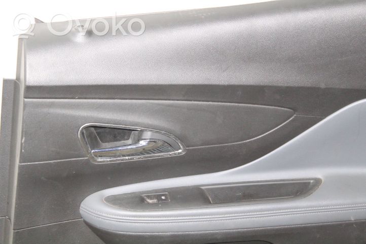 Opel Mokka X Boczki / Poszycie drzwi tylnych 