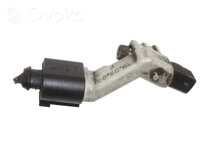 Volkswagen Tiguan Sensore di posizione dell’albero motore 03C906433A