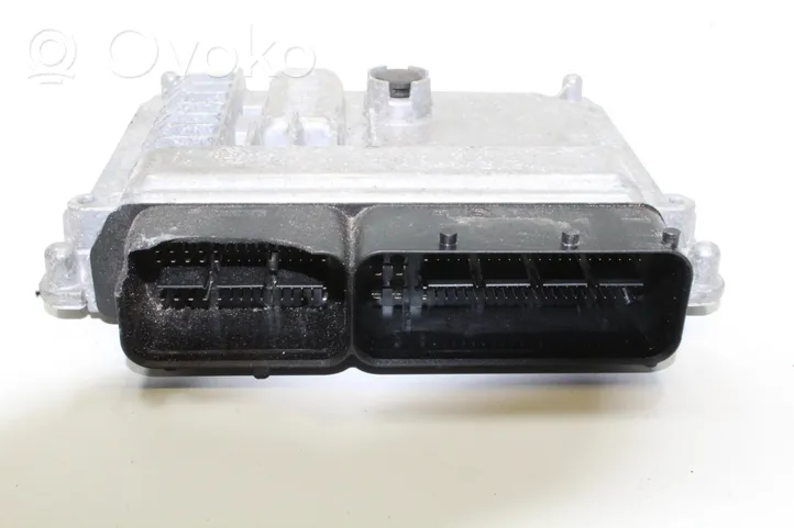 Audi A3 8Y Sterownik / Moduł ECU 04L907445B