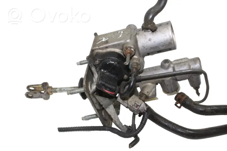 Lexus RX 330 - 350 - 400H Główny cylinder hamulca 13811010380