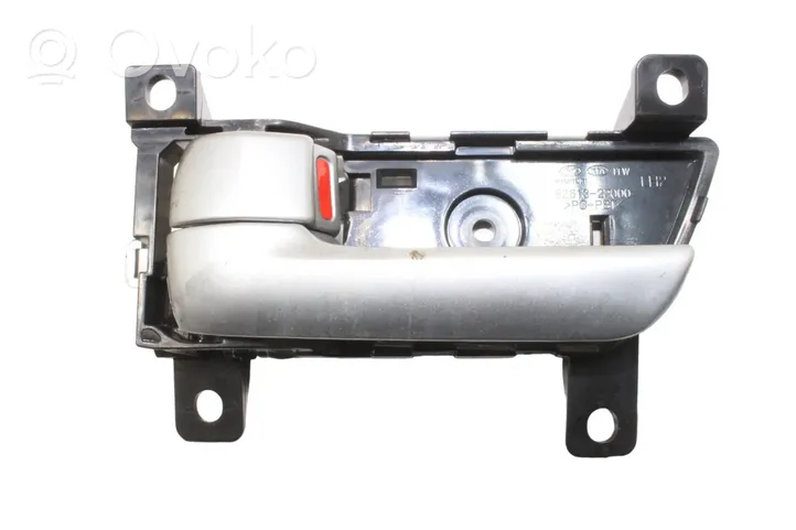 KIA Sorento Maniglia interna per portiera anteriore 826132P000