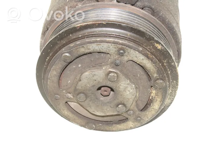 Ford Mondeo MK V Ilmastointilaitteen kompressorin pumppu (A/C) DS7H19D629HF