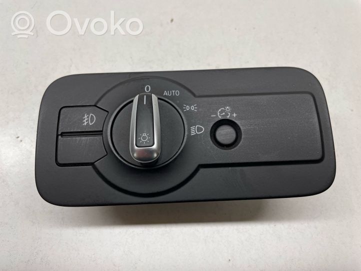 Volkswagen Touareg II Light switch 