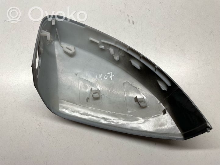 Audi A3 S3 8V Veidrodėlio plastikinė apdaila 