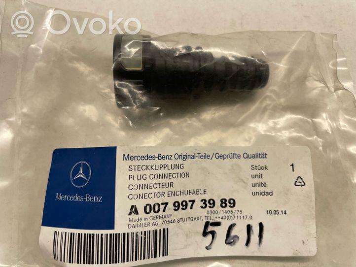 Mercedes-Benz Sprinter W906 Distributore del carburante agli iniettori A0079973989