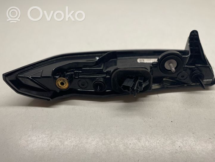 Citroen C4 III e-C4 Takaluukun takavalot 9831120680