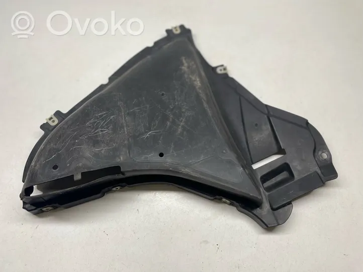 BMW 5 G30 G31 Rivestimento paraspruzzi passaruota anteriore 8082212