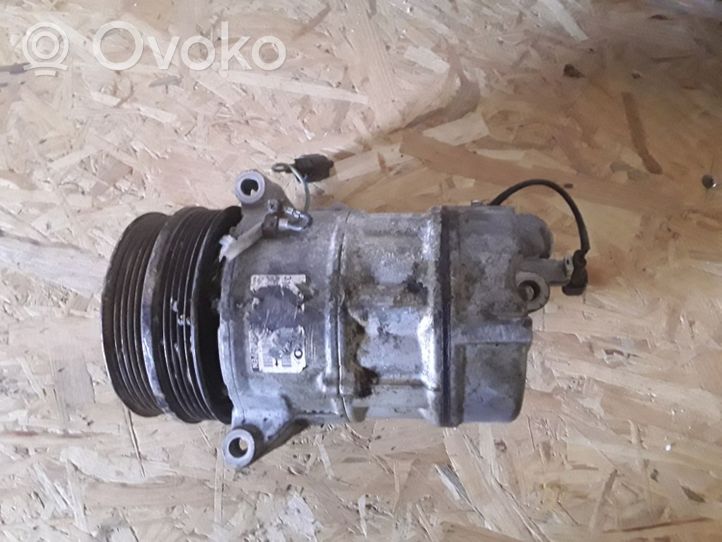 Volvo V40 Ilmastointilaitteen kompressorin pumppu (A/C) 
