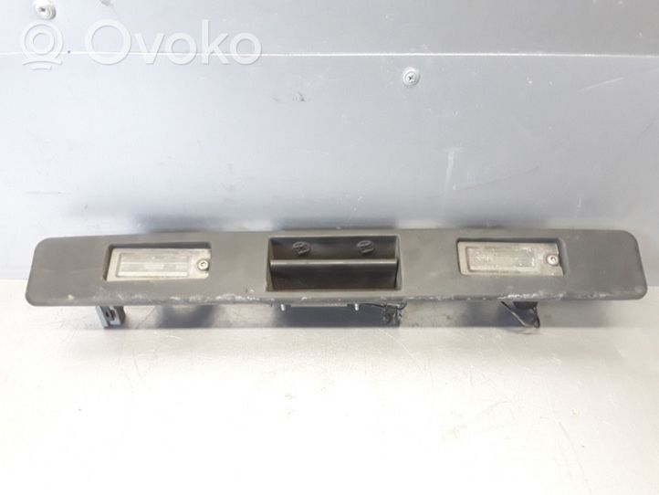 Volvo XC90 Trunk door license plate light bar 30762789