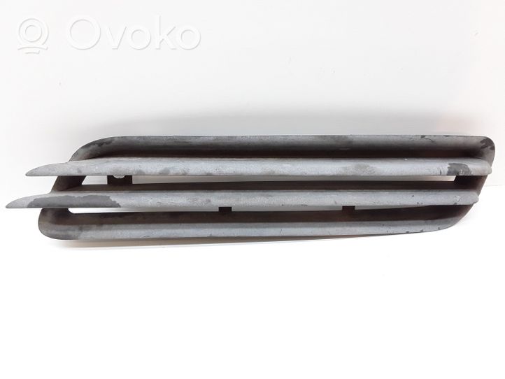 Volvo S70  V70  V70 XC Grille antibrouillard avant 09151511