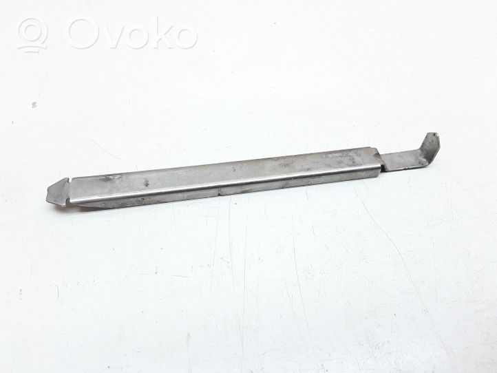 Volvo S40 Headlight/headlamp mounting bracket 
