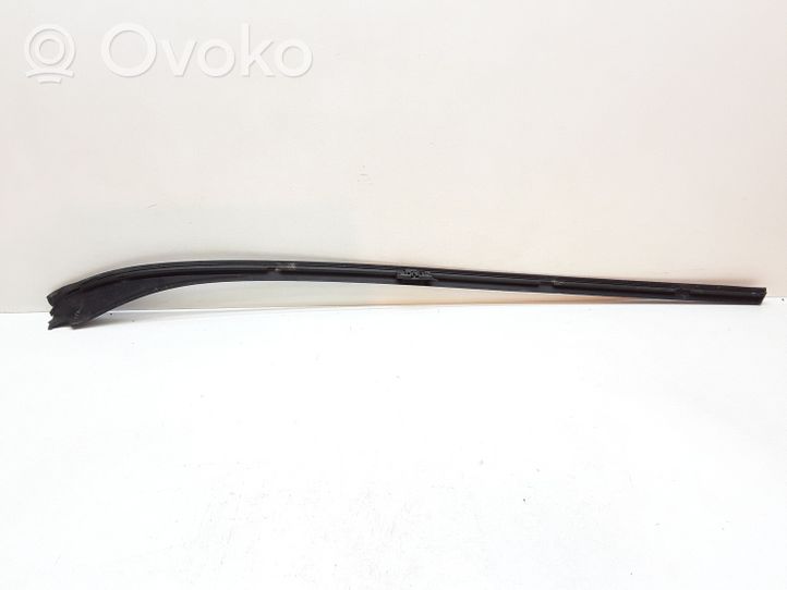 Volvo S60 Listwa szyby czołowej / przedniej 30753985